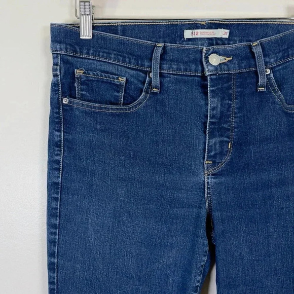 Levi's 312  Shaping Slim Dark Wash Blue Jeans - Picture 4 of 16